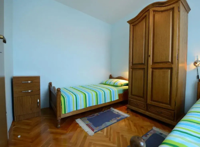 Apartment With Scenic View