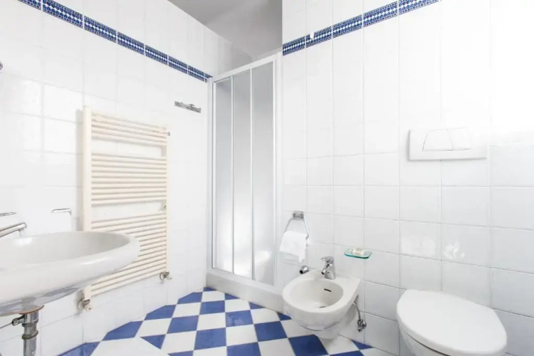 Abano Hostel Business