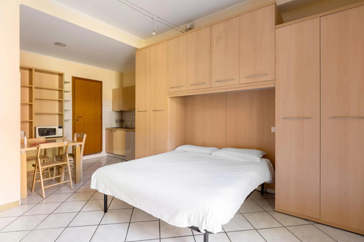 Bright Studio With Balcony by Wonderful Italy