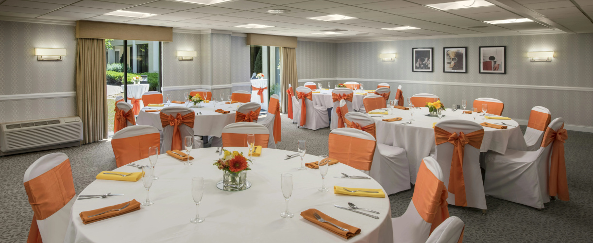DoubleTree by Hilton Chicago Wood Dale - Elk Grove photo 27
