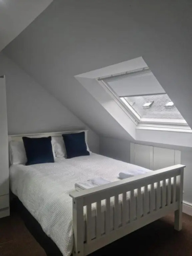 10c Stirling Road
