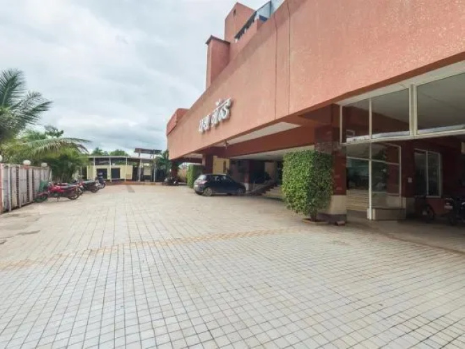 Hotel Yash Grand
