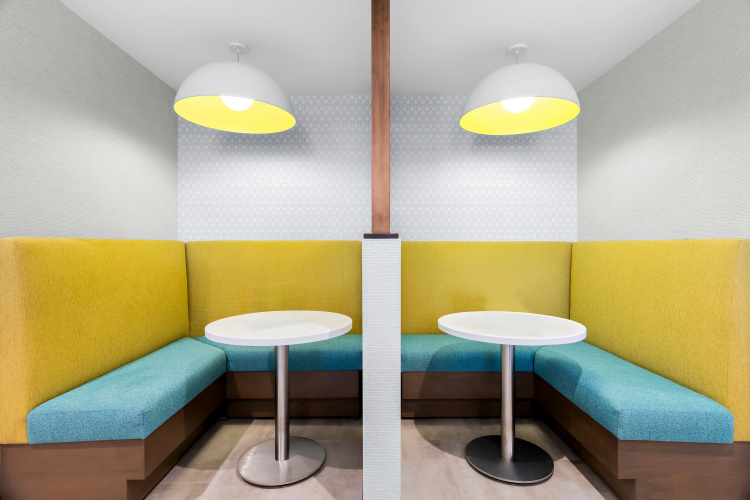 Hampton Inn Suites Chicago Medical District Uic photo 6