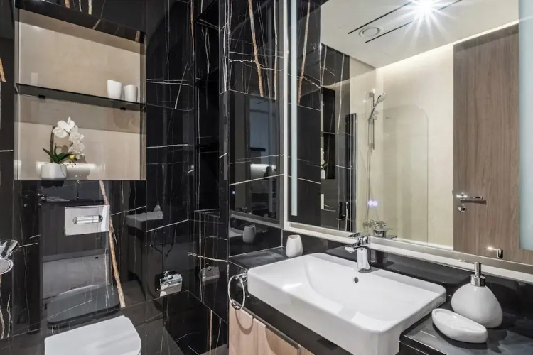 Elegant studio in Me Do Re Tower