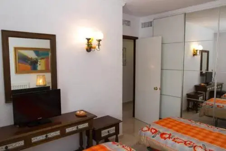Carihuela 74