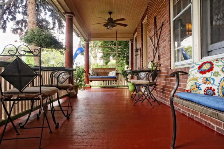 Australian Walkabout Inn B & B