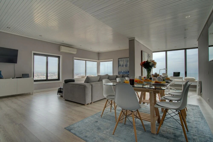 Ocean Blue Apartment