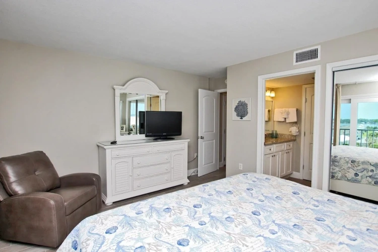 Standard room with balcony