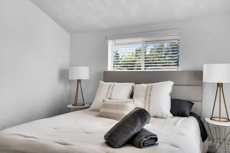 Design District Luxe 3BD Home