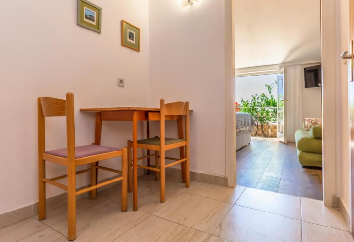 Apartment with balcony