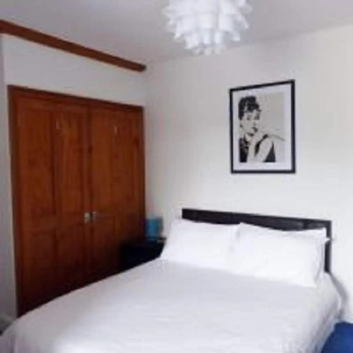 3 Luxury En-suite Bedrooms