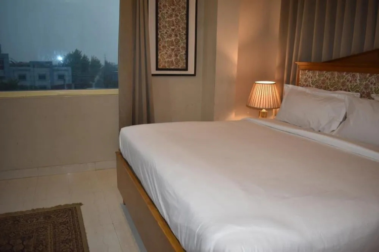 Noosa By Dcrest Hotel