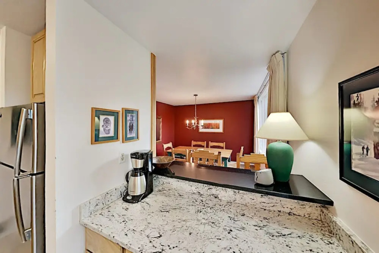 175ac152 2 Bedroom Condo