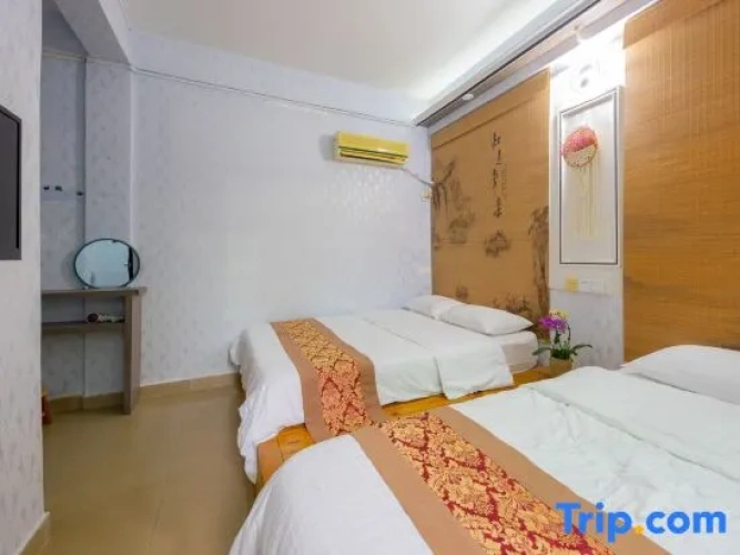 Standard Twin room with mountain view