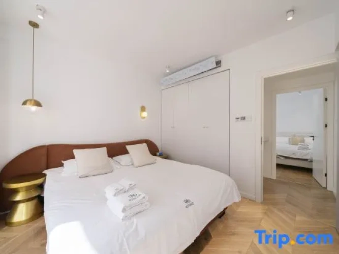 Standard Sextuple room