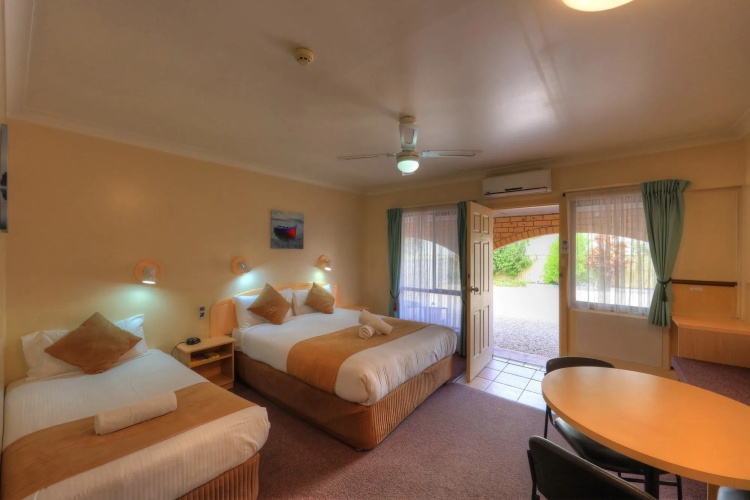 Midlands Motel