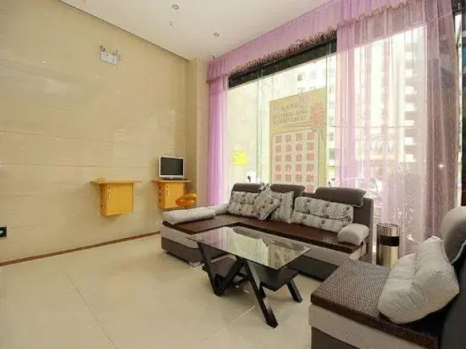 7Days Inn Chain Hotel (Haikou Industrial and Commercial College Binjiang Road)
