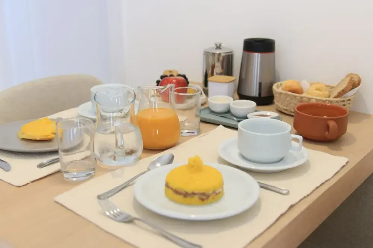 Roka Hotel Boutique