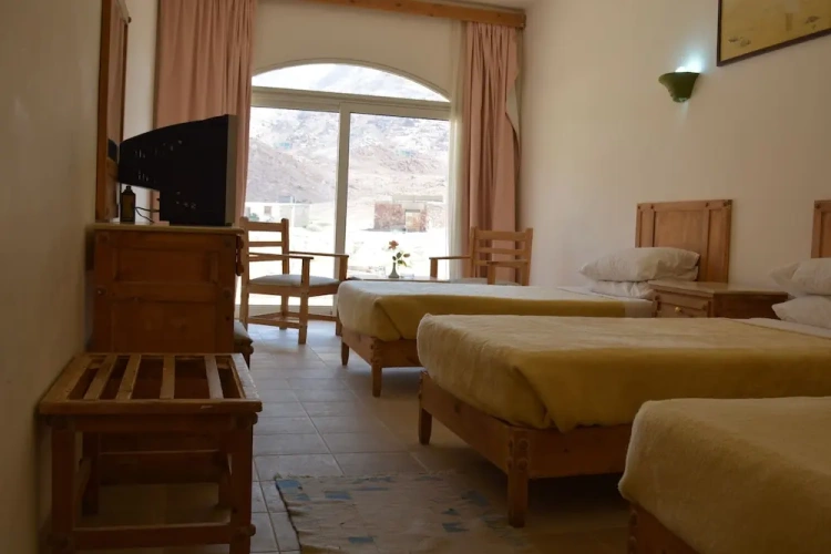 Standard Triple room with mountain view
