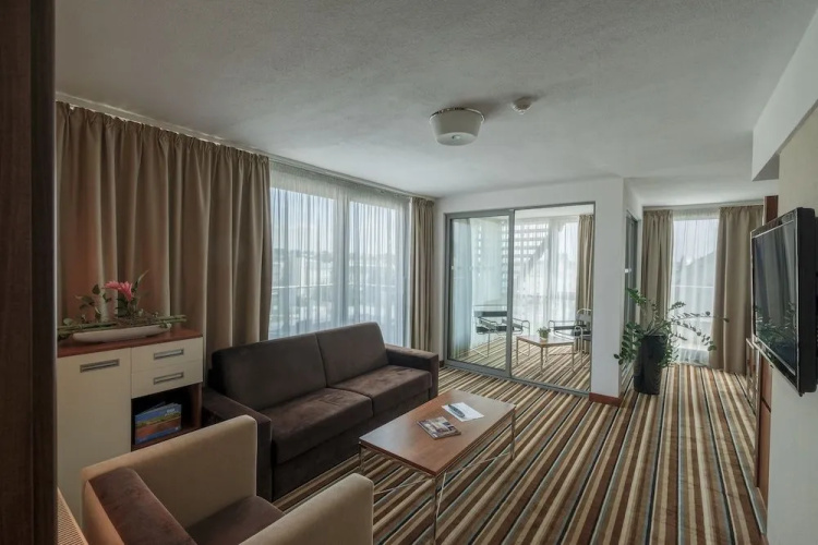 Business Hotel Astrum Laus