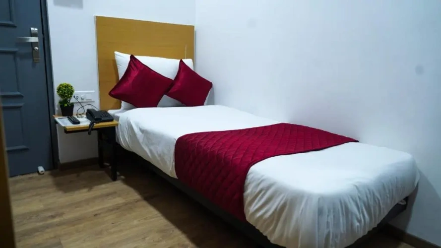 Deluxe Single room