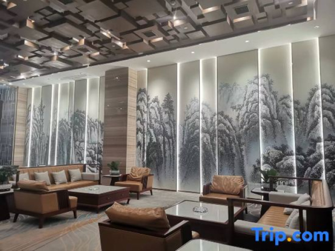 Gongqing Yayue Hotel
