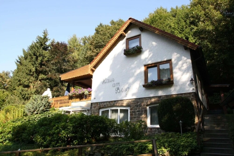 2 Bedrooms Classic Apartment