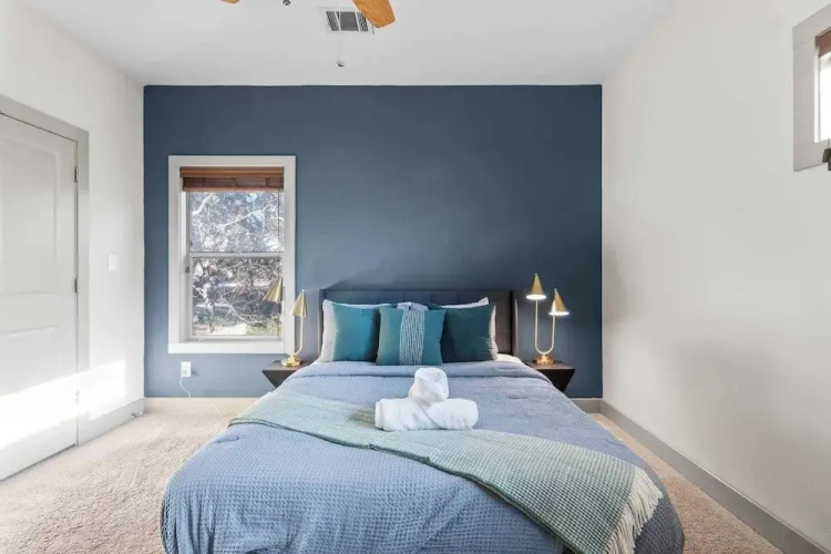 Chic & Homey 3BR Close to Downtown