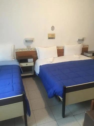 Economy Triple room