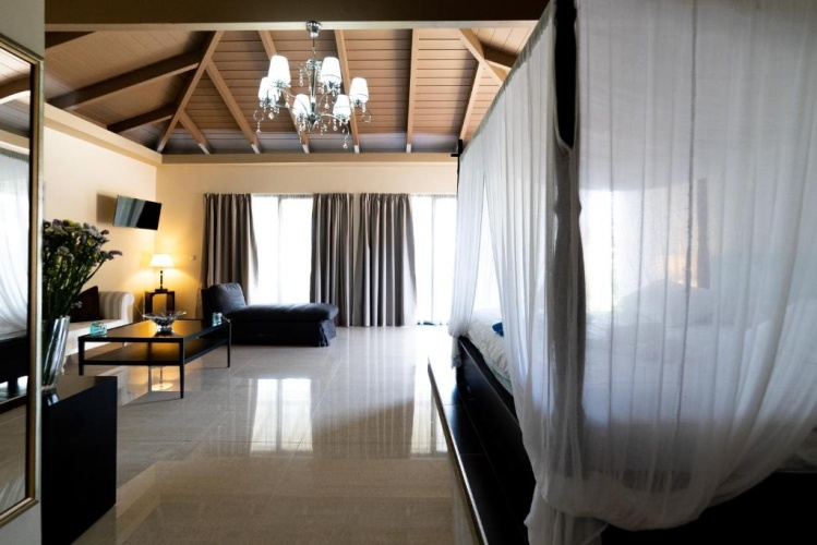 Luxury Suite