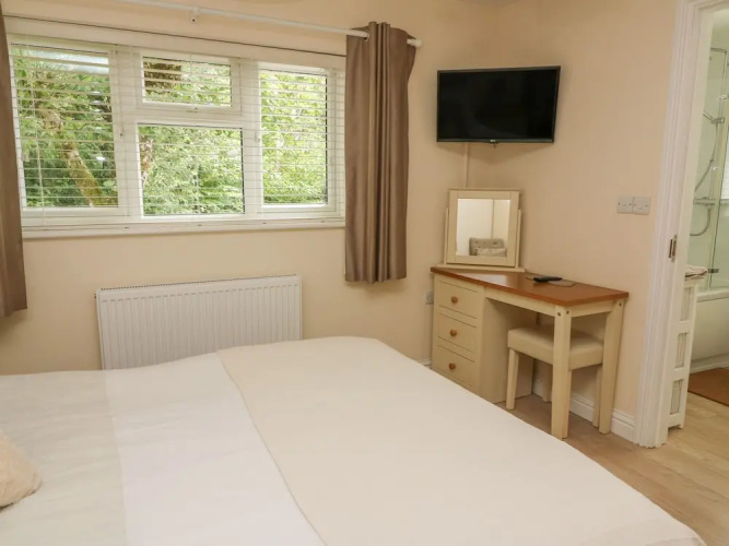 Ty Newydd Bach