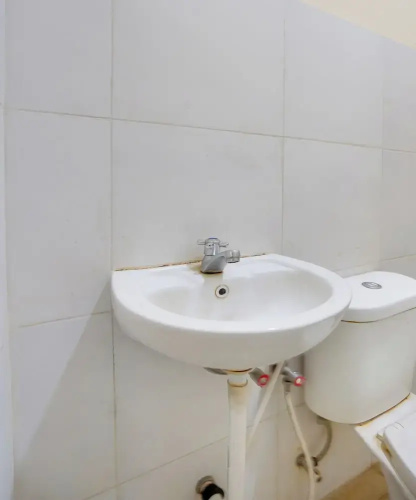 OYO 91035 De Ritz Residence