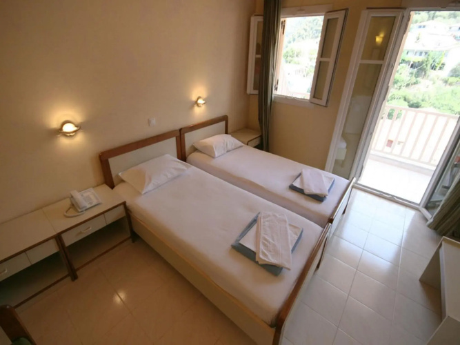 Ionis Hotel