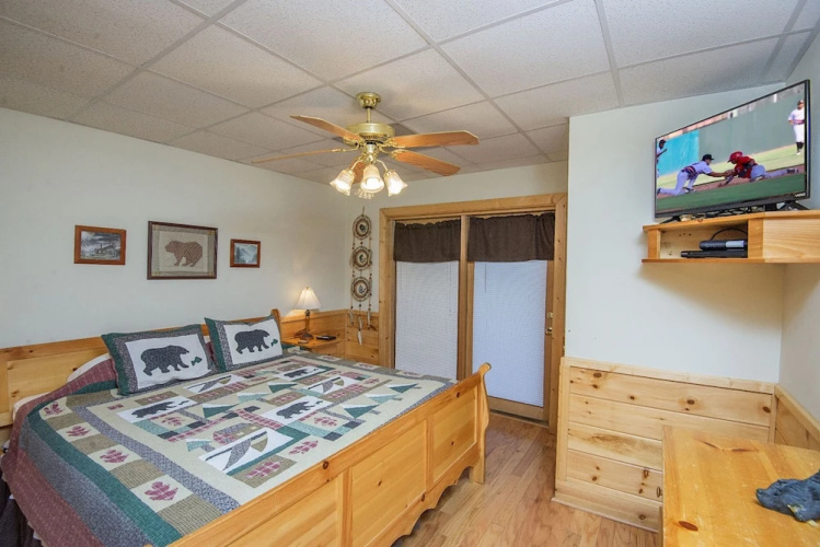 Lockers Mountain Hideaway by Eagles Ridge Resort