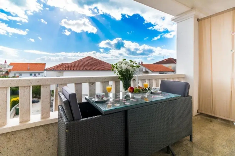 Studio with balcony