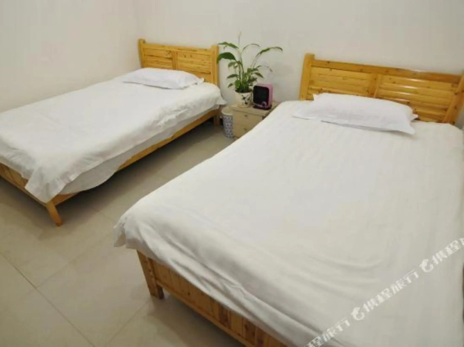 Ru Chun Si Ji Hostel