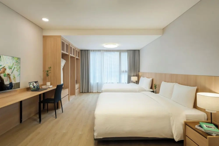 Deluxe Quadruple room