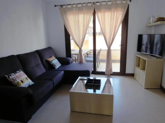 2 Bedrooms Cottage