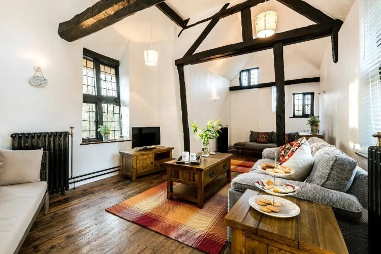6 Bedrooms Cottage