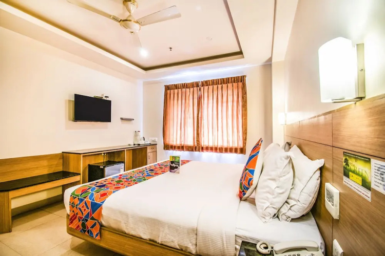 FabHotel Prime Royal Castle