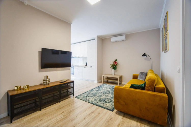 Light and Color at West Residence