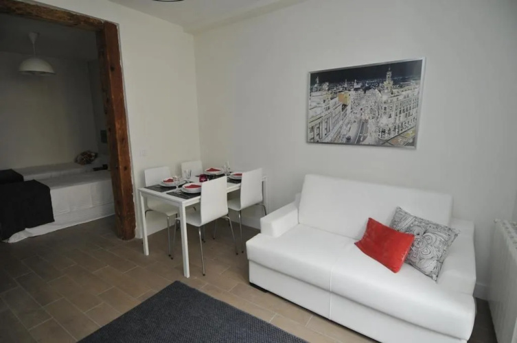 Fuencarral Suites