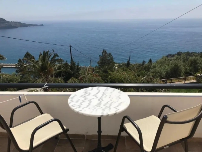 Studio with balcony and with sea view