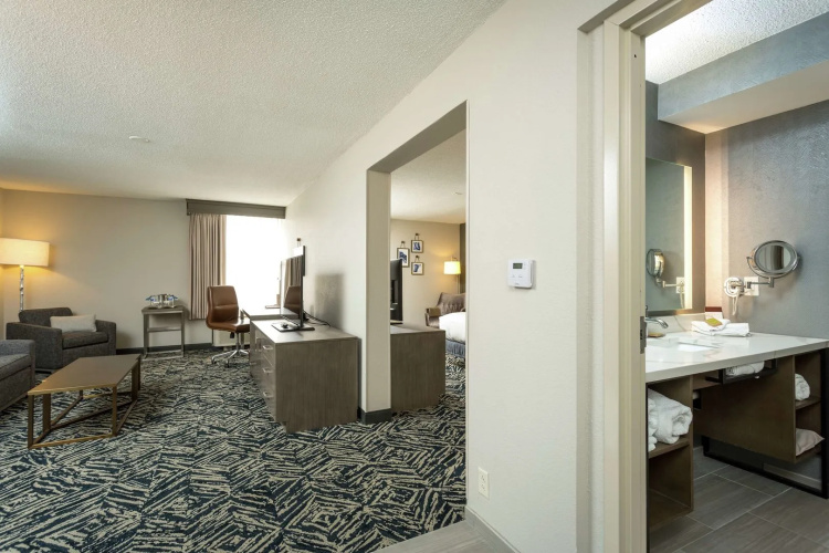 Doubletree by Hilton Harrisonburg
