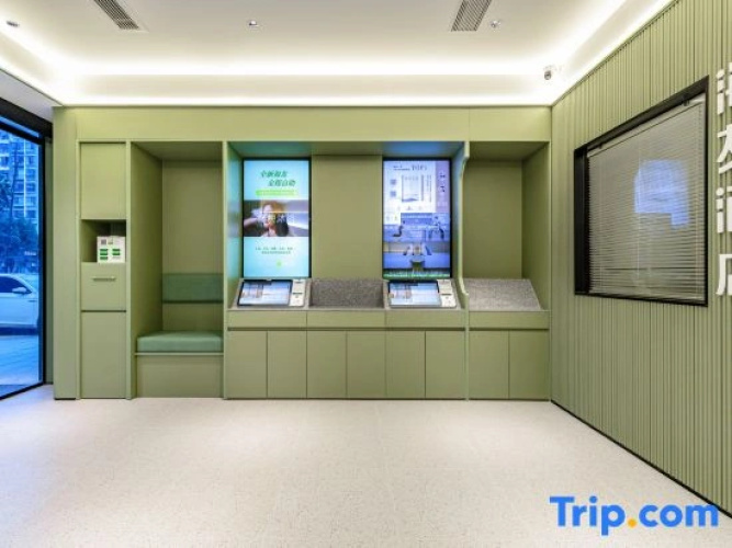 Hi Inn (Kunming Chuanjin Road Subway Station)