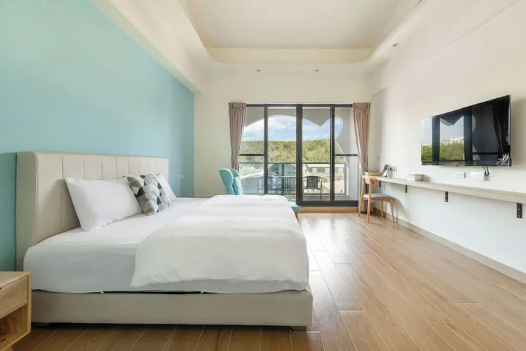Polar bear bnb
