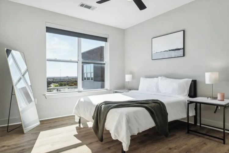 2 Bedrooms Suite with balcony