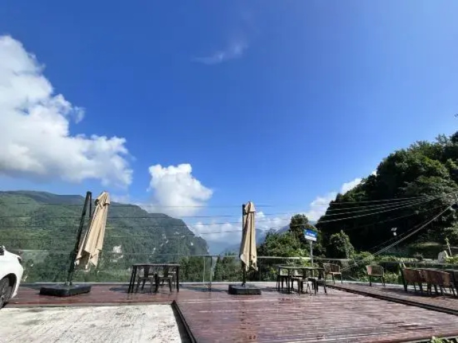Qinyu Homestay