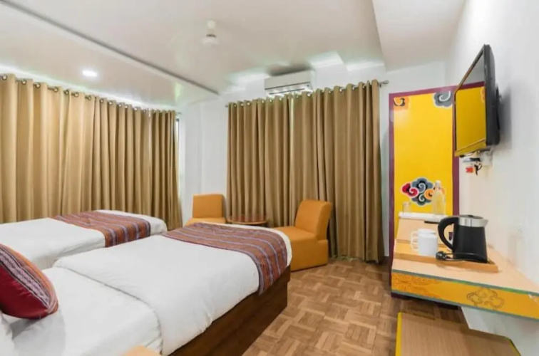 Hotel Ratnasambhava
