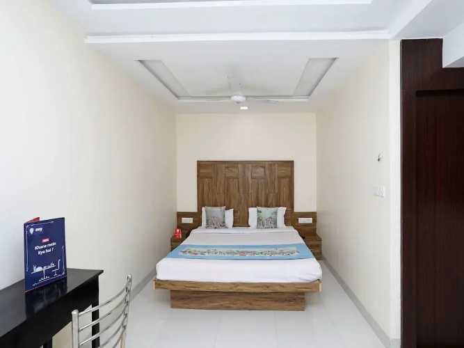 OYO 10607 Hotel Image Point